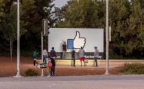 脸书被指控给予种族主义公司文化权利